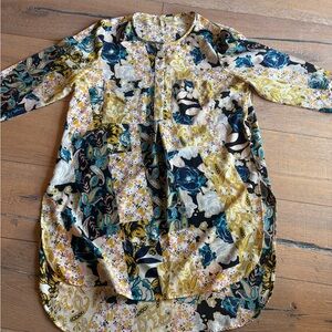 Fig and Flower Multicolor Floral Blouse